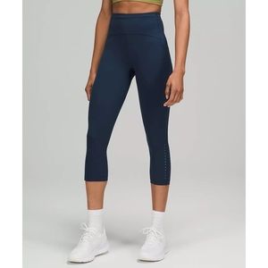 NWT Swift Speed High Rise Crop